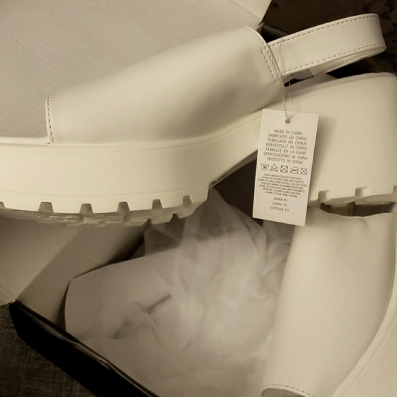 Mysoft Casual And Comfortable Everyday Platform Sandals in White Size 10 - Picture 5 of 10